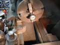 Binson Baby Idler wheel op draaiband ingespannen voor kleiner slijpen.