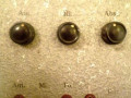Dynaphon MV1 1952 15-30 watt, 4 knops muziekversterker met 6 buizen, 4 inputs en 3 outputs, back.