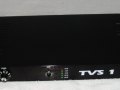 TVS-1 low-cost tube preamp voor opwaarderen direct signaal vintage gitaarsound. Control voor drive level en bass cut filter switch.