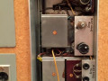 EMT 140 ST Plate Reverberation Unit stereo buizen 1961, met open deksel midden.