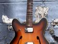 Egmond  7 Sunburst de luxe  uit Sorkin USA catalogus 1965, 2 Magitone pickups en Vibralux TK3 tremolo, front. Nagenoeg gelijk aan Empress en Princess 2EM1.