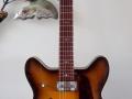 Princess 6 Sunburst Model 80 Sorkin USA 1967 met Varifort neck, 2 Powertone pickups, 4 controls en Vibralux TK3 tremolo, front.