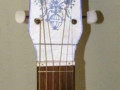 Delfts Blauw gedecoreerde acoustiche Egmond Jazz gitaar Lucky achtig 113-CA serie, headstock front.