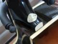 Egmond ES 57-1 CA  accoustische jazz gitaar uit ca. 1955 met catseye klankgaten met druppelvorm, halsaansluiting.