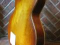 Egmond ES 57-10 CA, 1 pickup uit 1955. Typische  peervorm bij F gaten., back.