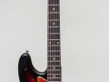 Fender Bass VI Baritone Sunburst 1963, blanke kop met  Fender VI, Mute bridge en pickups zonder rvs plaatjes en 4 standen schakelaar, front.