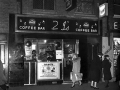 Een impressie voor de 2 i's Coffee Bar in London waar het allemaal begon.