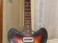 Meazzi Special Bass hollow body bass Hollywood serie Sunburst, front.