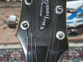 MEAZZI Hollywood semi acoustische jazz gitaar Model Franco Cerri ca. 1965 met handtekening van Franco Cerri, headstock front.
