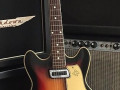 Meazzi Spitfire hollow body gitaar Hollywood serie Sunburst, front.