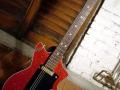 Meazzi Vanguard gitaar 2 pickups  1961-1964, Sparkle Red, front.