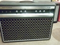Jennings J40 1971, door Hank Marvin gebruikt in combinatie met een Jennings Gyrotone RT10 roterende speaker.