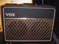 Vox AC10 Twin eind 1964 Version 13, basket Weave Rexine, Black grillcloth. Grey panel, Front.