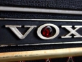 Vox Gyrotone MK2 Rotary cabinet 1967, logo met controlelamp in het hart.