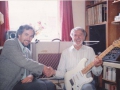 Dick Denney ontvangt van Rose Morris in 1991 30th Anniversary Vox.