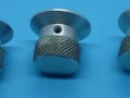 Vox Duralumin knurled knobs Mk IIa. Part no. 09-314-0 1963-1967   (JMI, Vox Thomas, Crucianelli, Eko ), zijkant.
