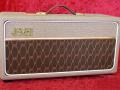 Replica JMI Reverberation Unit JMRV, made in UK, met 3 spring Accutronics Reverb tank, Fawn.